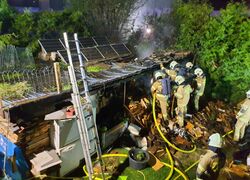 // EINSATZ // Brand Hecke / Holzhütte