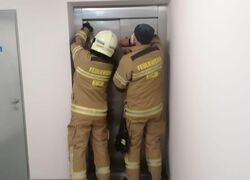 Personenrettung aus Aufzug