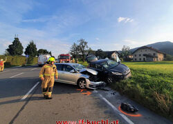 Verkehrsunfall mit zwei verletzten Personen ...