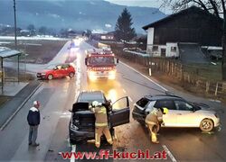 Verkehrsunfall mit drei Fahrzeugen