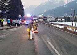 Aufräumen nach Verkehrsunfall