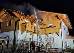 // EINSATZ // Zimmerbrand im Dachgeschoss